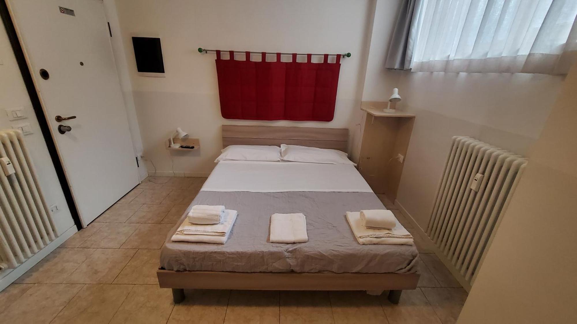 Hotel Hb Bonomelli 15 Bergamo Esterno foto