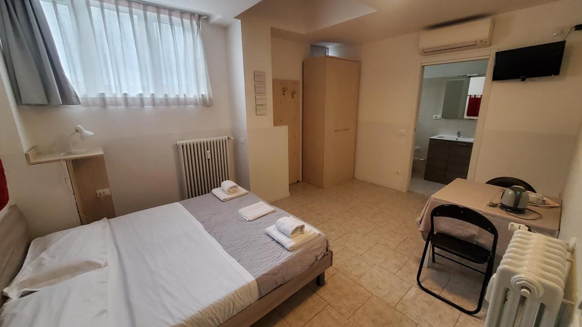 Hotel Hb Bonomelli 15 Bergamo Esterno foto