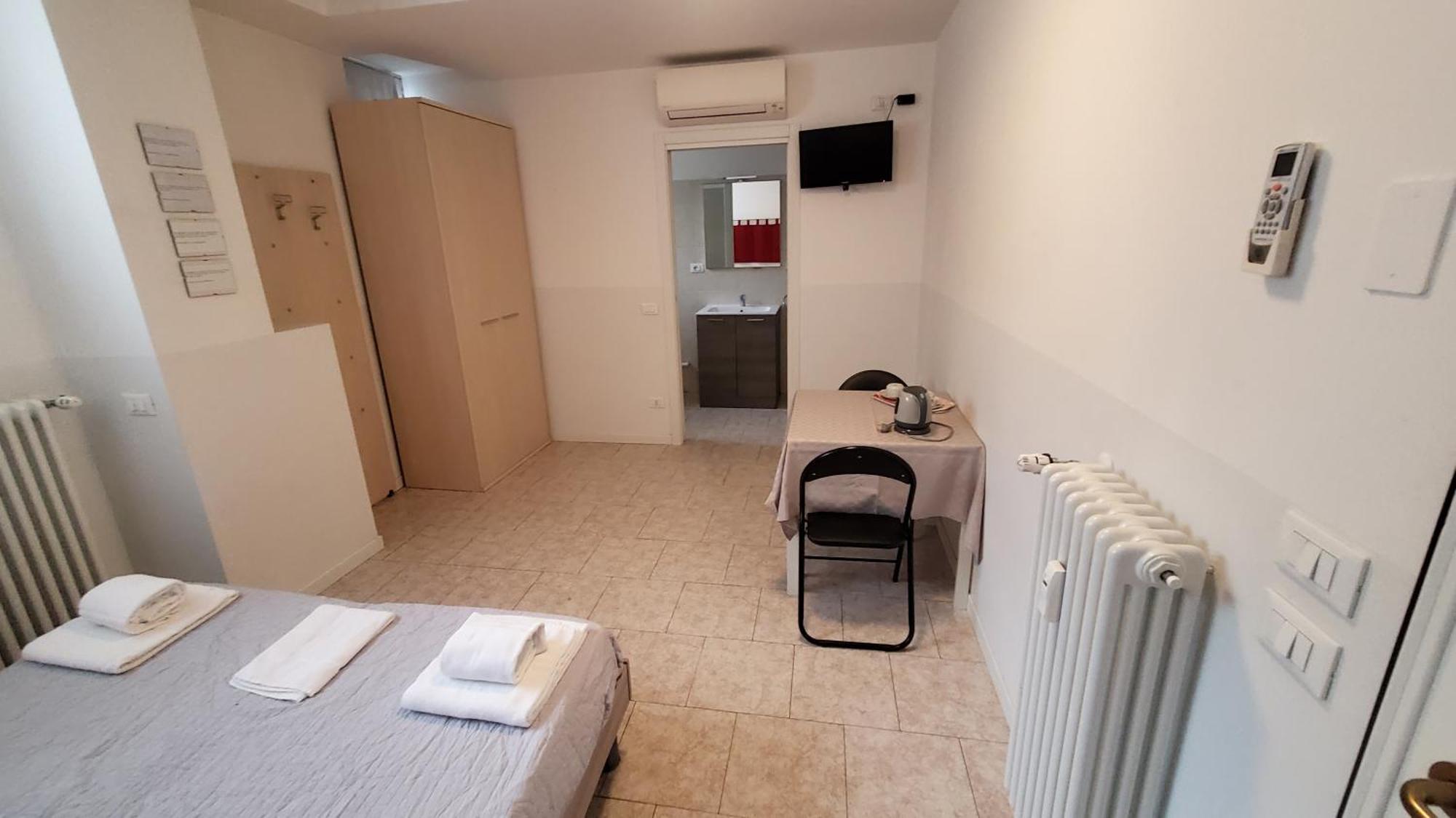 Hotel Hb Bonomelli 15 Bergamo Esterno foto