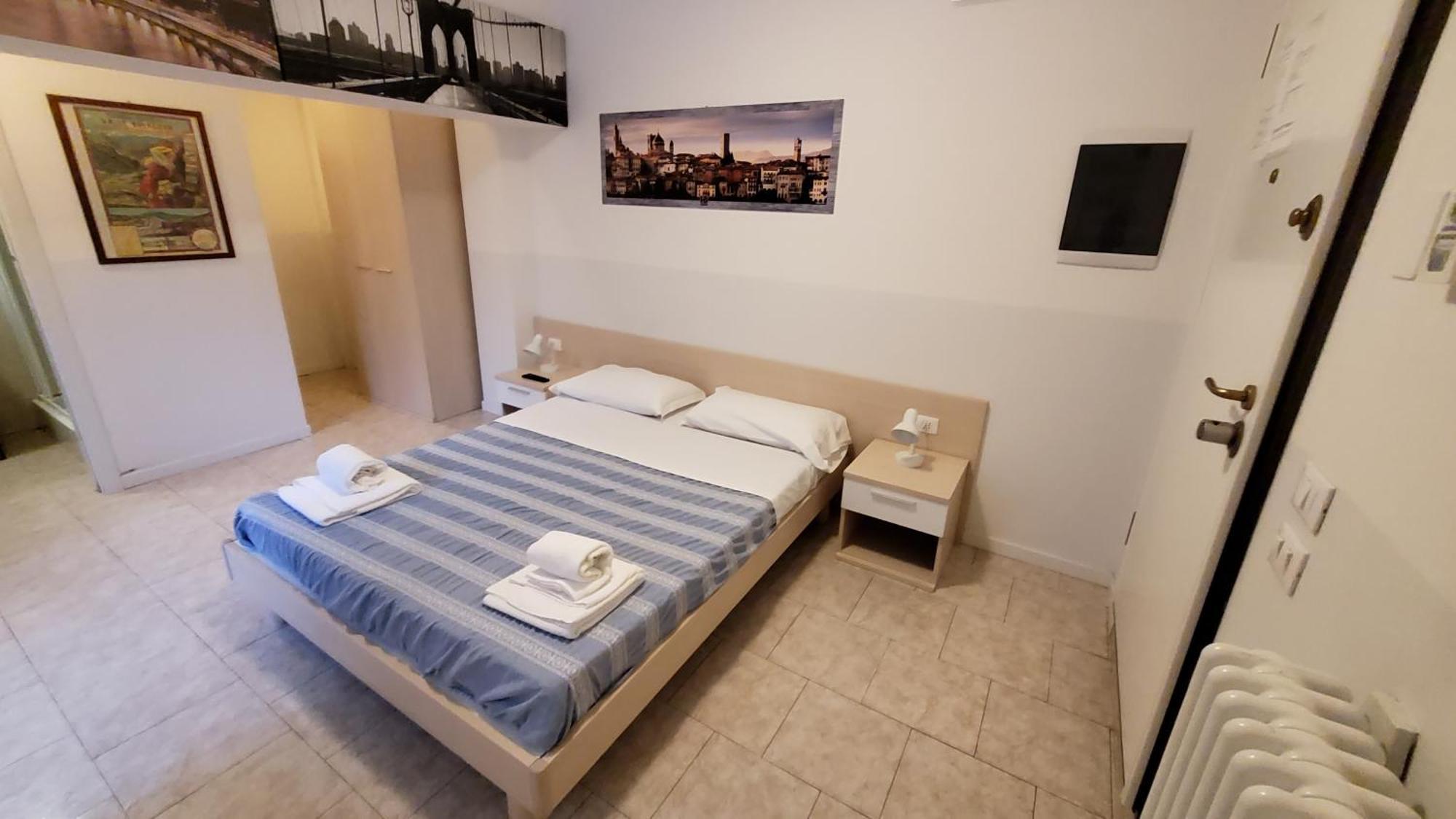 Hotel Hb Bonomelli 15 Bergamo Esterno foto